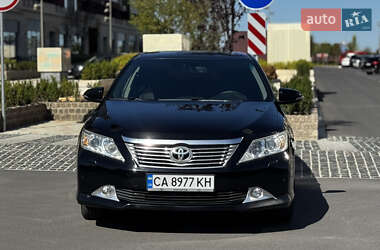 Седан Toyota Camry 2013 в Умани