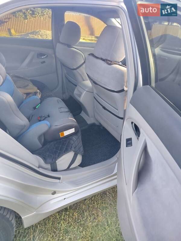 Седан Toyota Camry 2008 в Голованівську