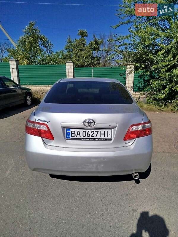 Седан Toyota Camry 2008 в Голованівську