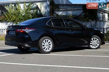 Седан Toyota Camry 2024 в 