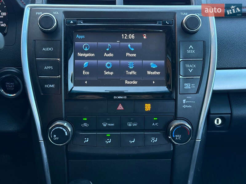 Седан Toyota Camry 2017 в Києві