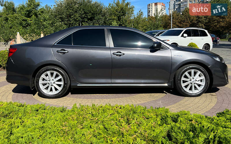 Седан Toyota Camry 2013 в Львове фото 8 Седан Toyota Camry 2013 в Львове