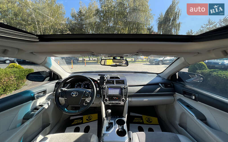 Седан Toyota Camry 2013 в Львове фото 11 Седан Toyota Camry 2013 в Львове