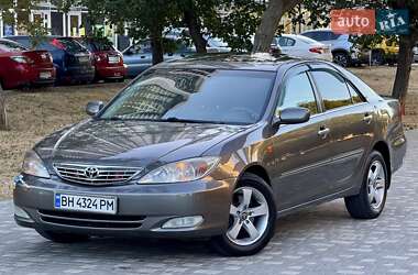 Седан Toyota Camry 2002 в Одессе