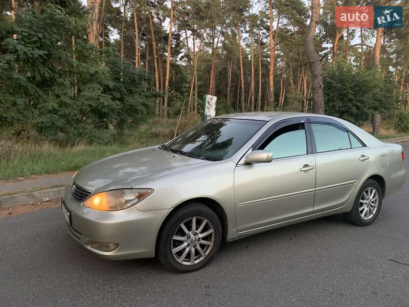 Седан Toyota Camry 2004 в Киеве фото Седан Toyota Camry 2004 в Киеве