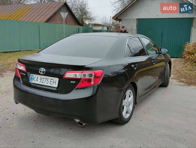 Седан Toyota Camry 2013 в Броварах