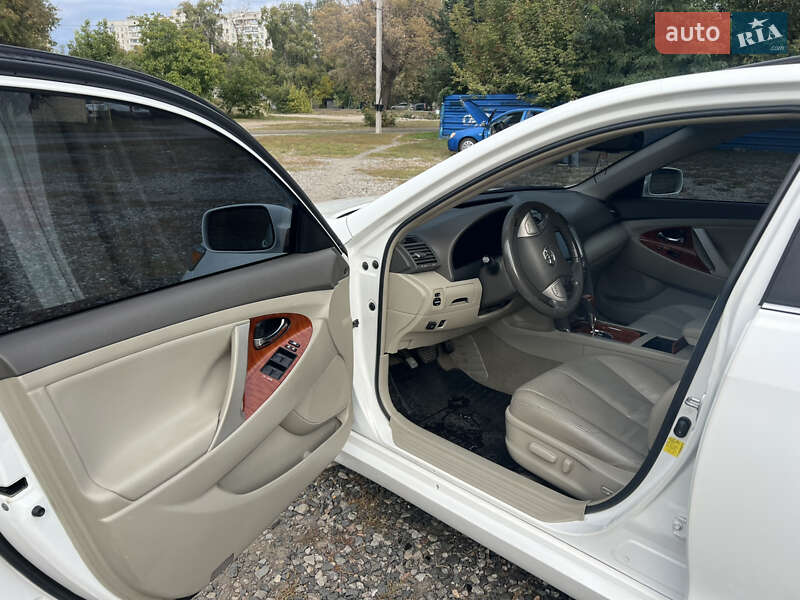 Седан Toyota Camry 2011 в Харкові