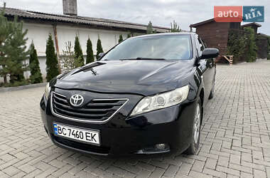 Седан Toyota Camry 2007 в Золочеві