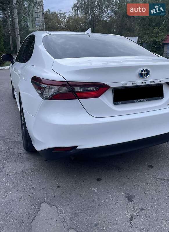 Седан Toyota Camry 2021 в Полтаві