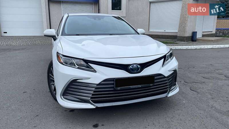 Седан Toyota Camry 2021 в Полтаві