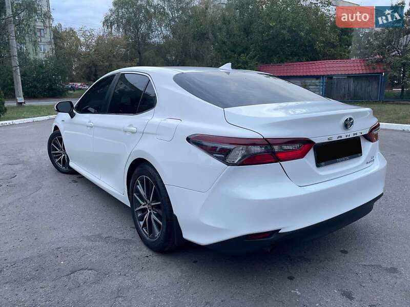 Седан Toyota Camry 2021 в Полтаві