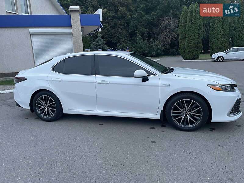 Седан Toyota Camry 2021 в Полтаві