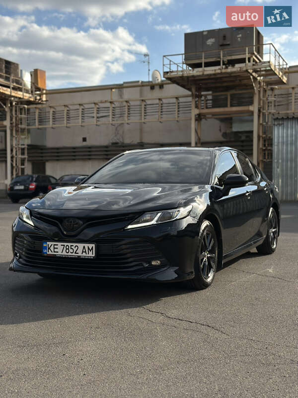 Toyota Camry 2018