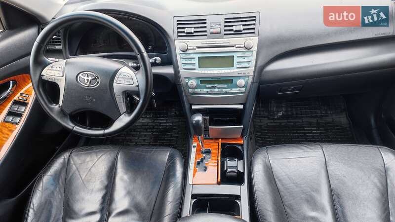 Седан Toyota Camry 2007 в Хмельницькому