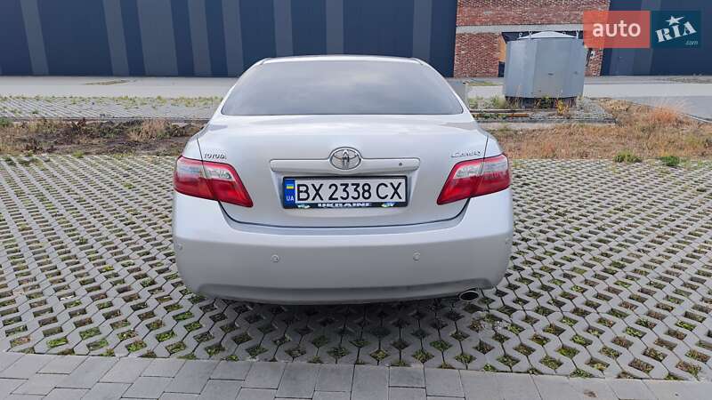 Седан Toyota Camry 2007 в Хмельницькому
