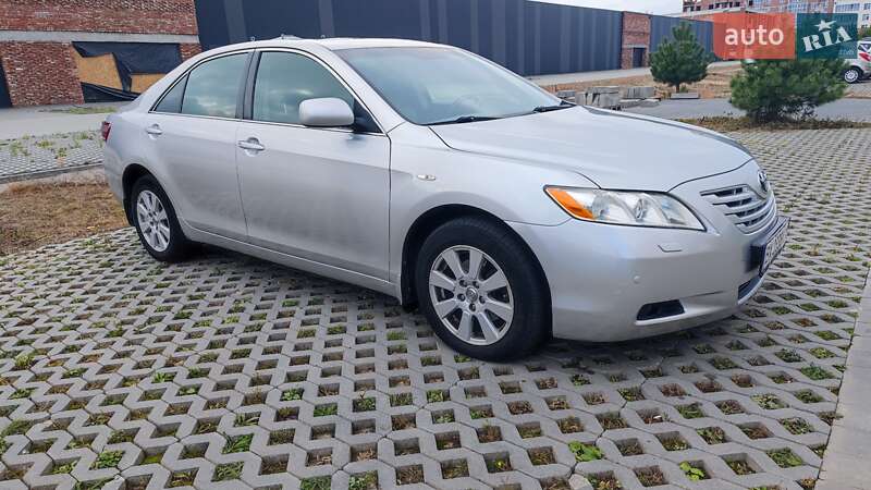 Седан Toyota Camry 2007 в Хмельницькому