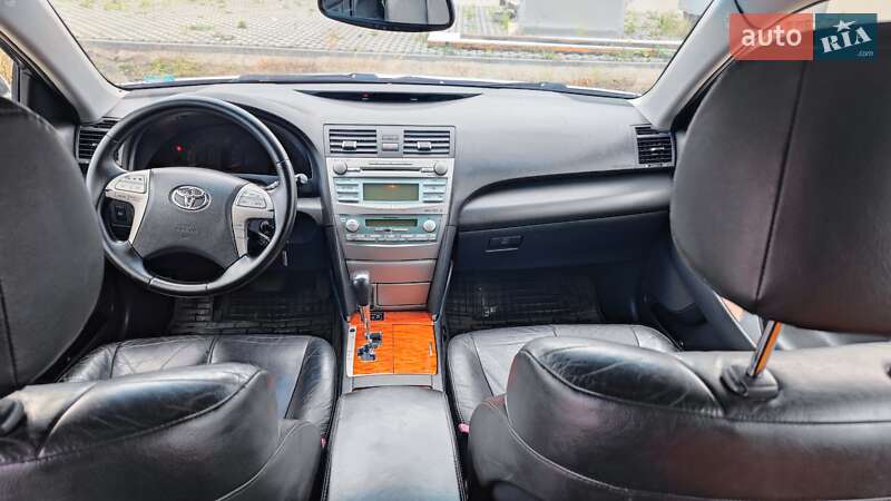 Седан Toyota Camry 2007 в Хмельницькому
