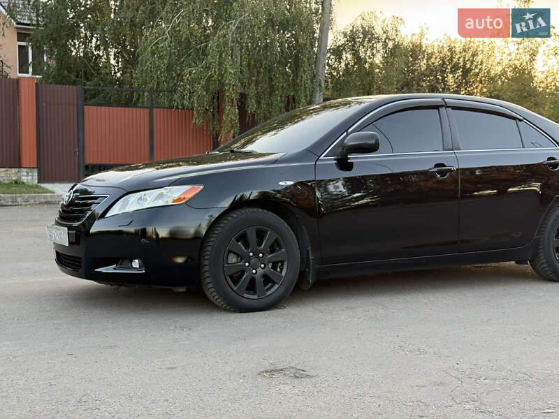 Седан Toyota Camry 2008 в Черкасах