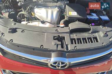 Седан Toyota Camry 2016 в 