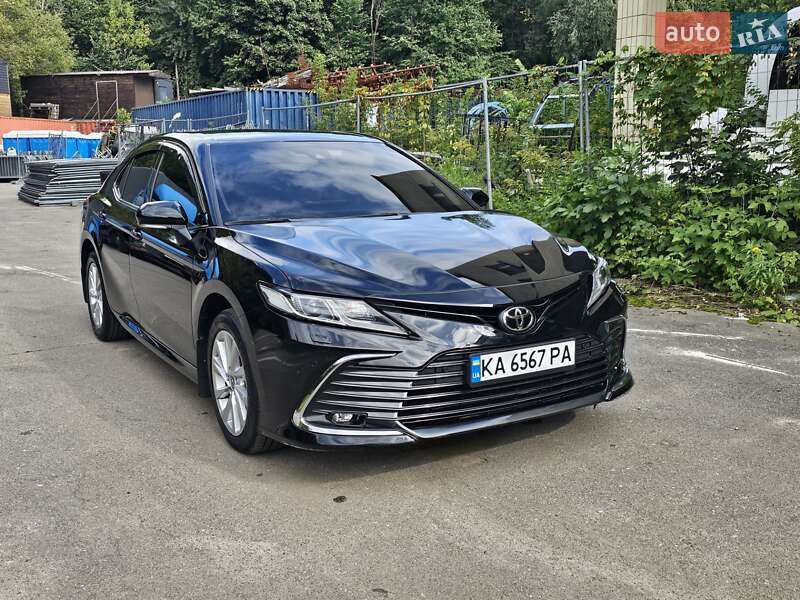 Toyota Camry 2022