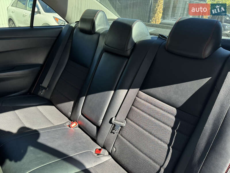 Седан Toyota Camry 2016 в Киеве фото 16 Седан Toyota Camry 2016 в Киеве