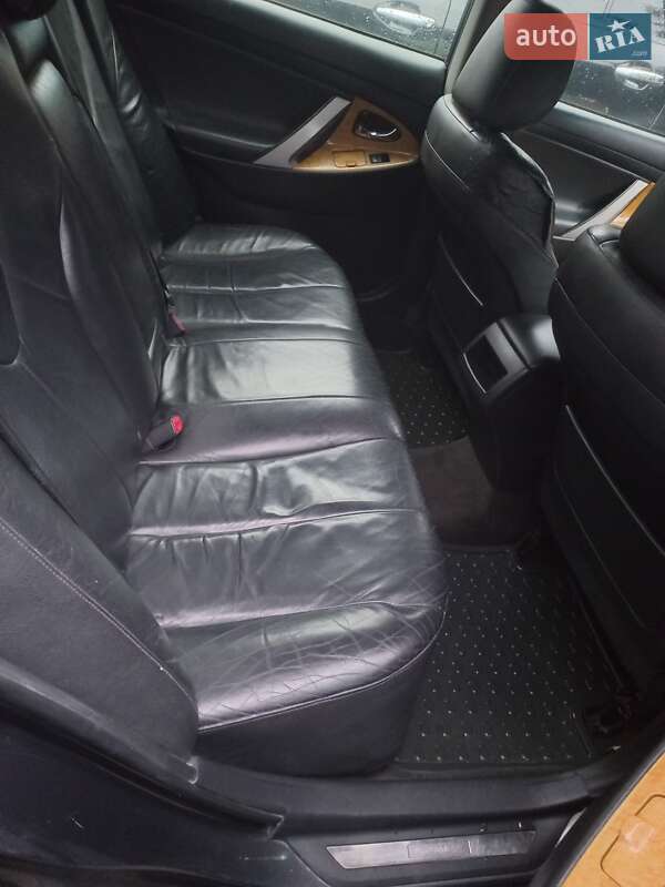 Седан Toyota Camry 2007 в Львові