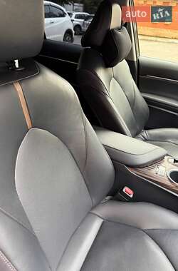 Седан Toyota Camry 2020 в 