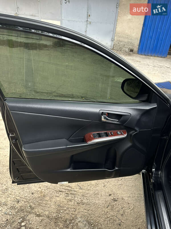 Седан Toyota Camry 2012 в Запоріжжі