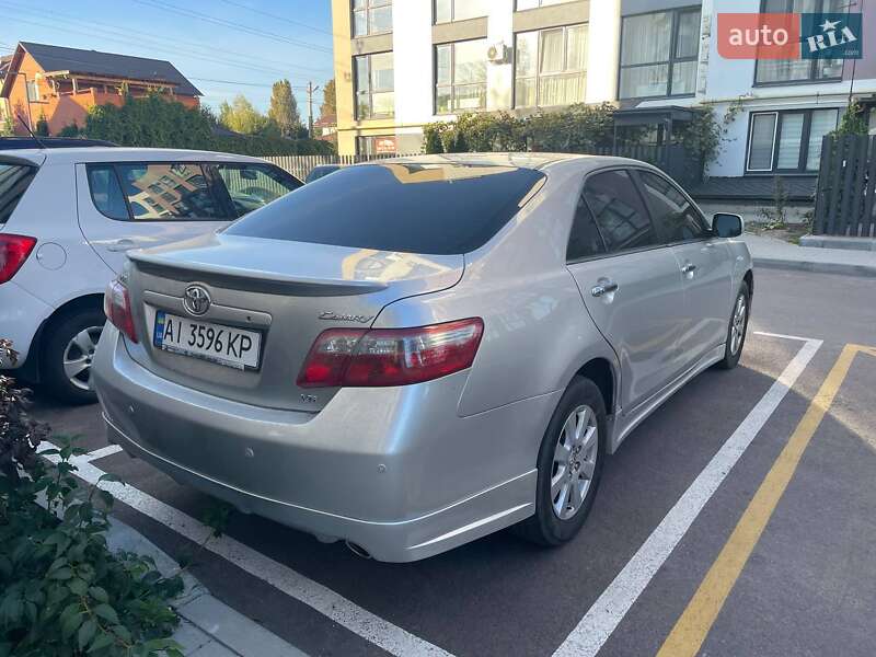 Седан Toyota Camry 2007 в Києві