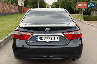 Седан Toyota Camry 2016 в 