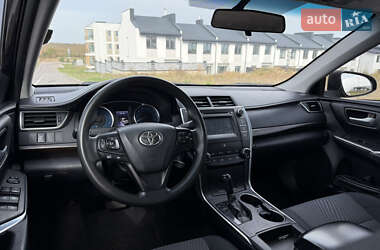 Седан Toyota Camry 2016 в 
