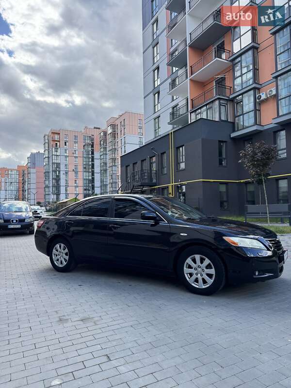 Седан Toyota Camry 2007 в Луцьку