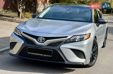 Седан Toyota Camry 2020 в Києві