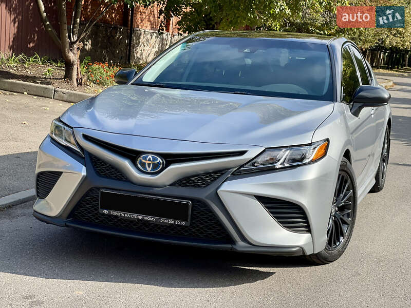Toyota Camry 2020