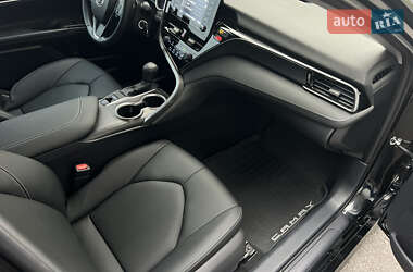 Седан Toyota Camry 2021 в 