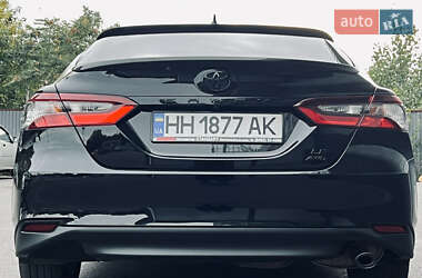 Седан Toyota Camry 2021 в 