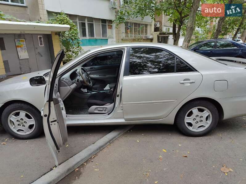 Седан Toyota Camry 2003 в Одессе