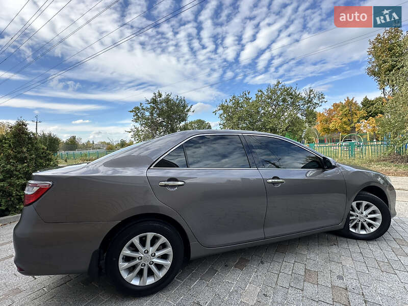 Седан Toyota Camry 2015 в Харькове