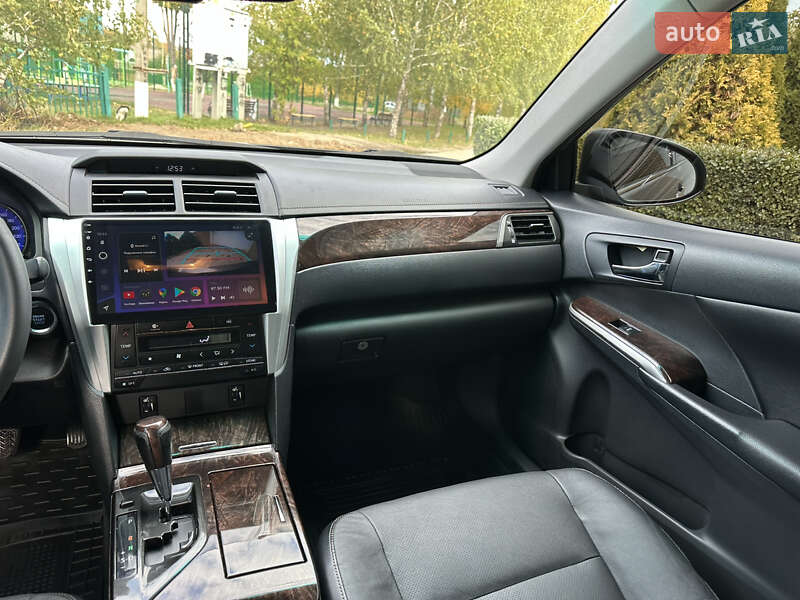 Седан Toyota Camry 2015 в Харькове