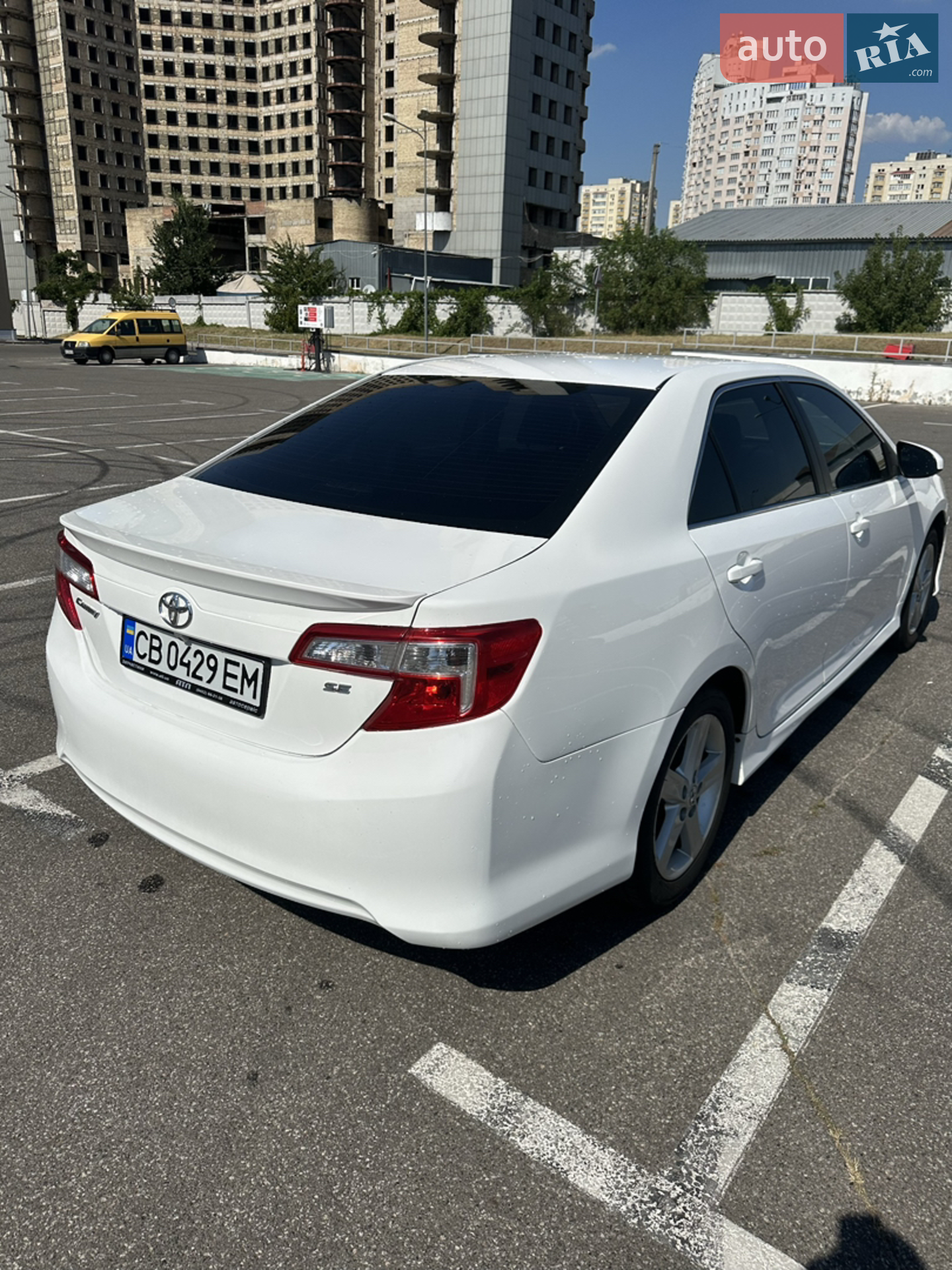 2013 Toyota Camry - мініатюра 4