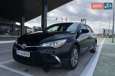 Седан Toyota Camry 2017 в Львові