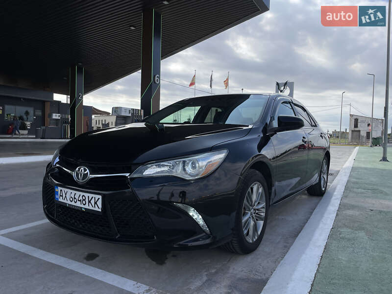 Toyota Camry 2017