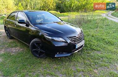 Седан Toyota Camry 2008 в Харькове