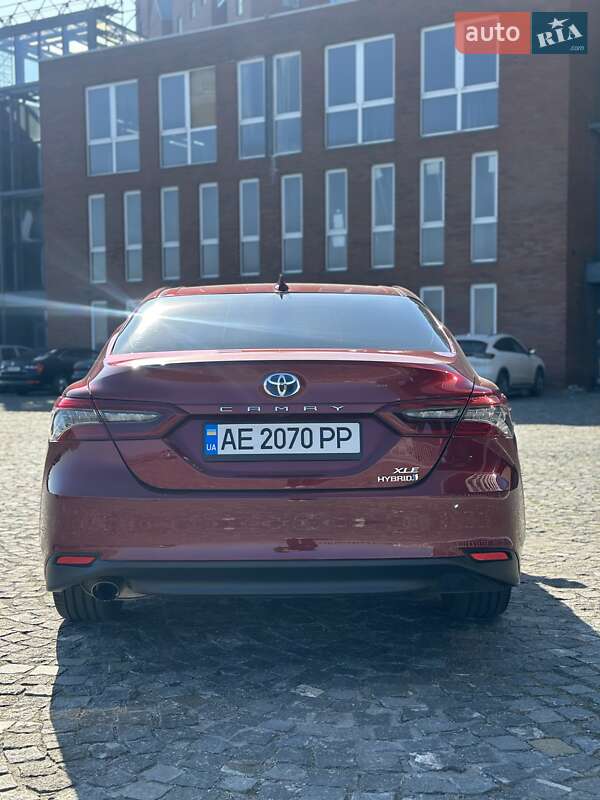 Седан Toyota Camry 2020 в Днепре