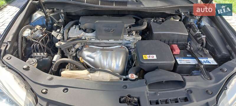 Седан Toyota Camry 2017 в Киеве фото 14 Седан Toyota Camry 2017 в Киеве