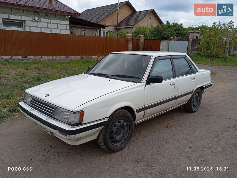 Седан Toyota Camry 1985 в Первомайске
