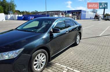 Седан Toyota Camry 2012 в Ивано-Франковске