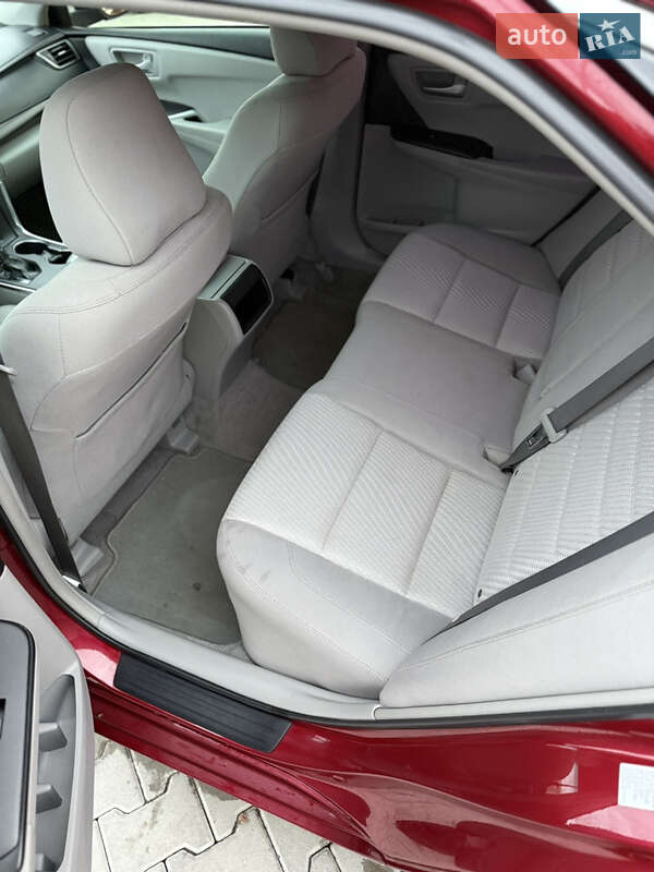 Седан Toyota Camry 2017 в Львові