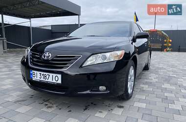 Седан Toyota Camry 2007 в Полтаве