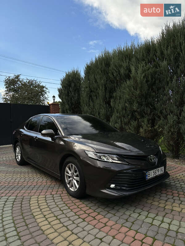 Седан Toyota Camry 2018 в Львове фото Седан Toyota Camry 2018 в Львове